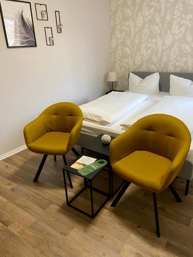 Hotel Garni Zum Rebstock ناومبورغ المظهر الخارجي الصورة
